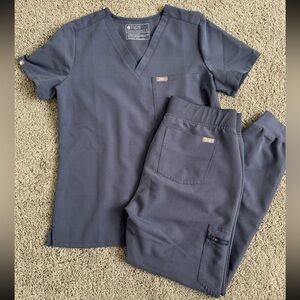 Figs Scrub Set